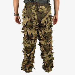 KMCS Ghillie Suit Oakland, featuring green and brown camouflage elements with a leaf-style texture for outdoor concealment.